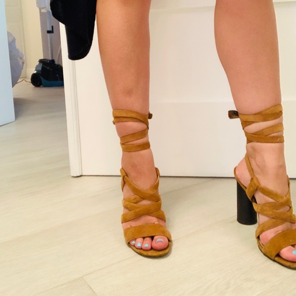 ALDO wrap around heels 🎨 - Picture 1 of 5